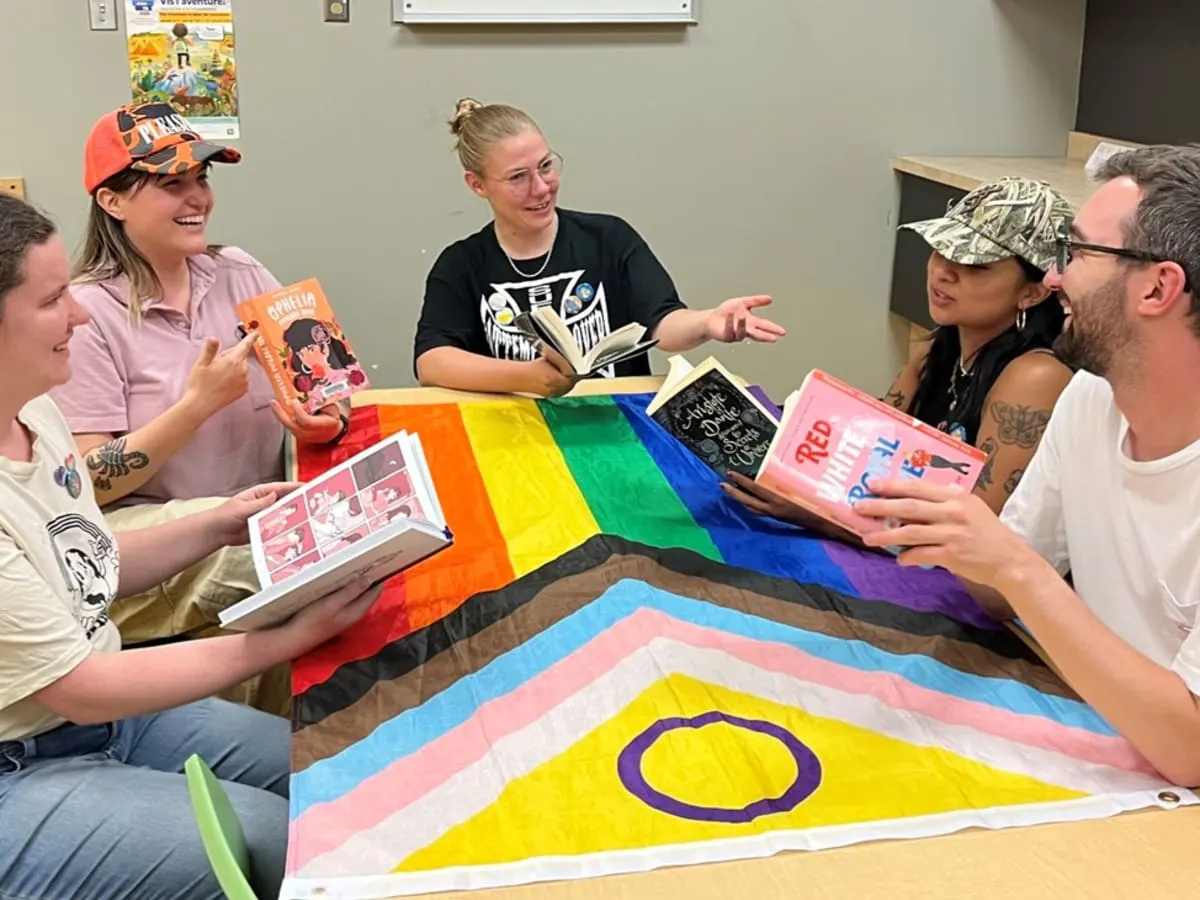 Rencontre du club de lecture queer.