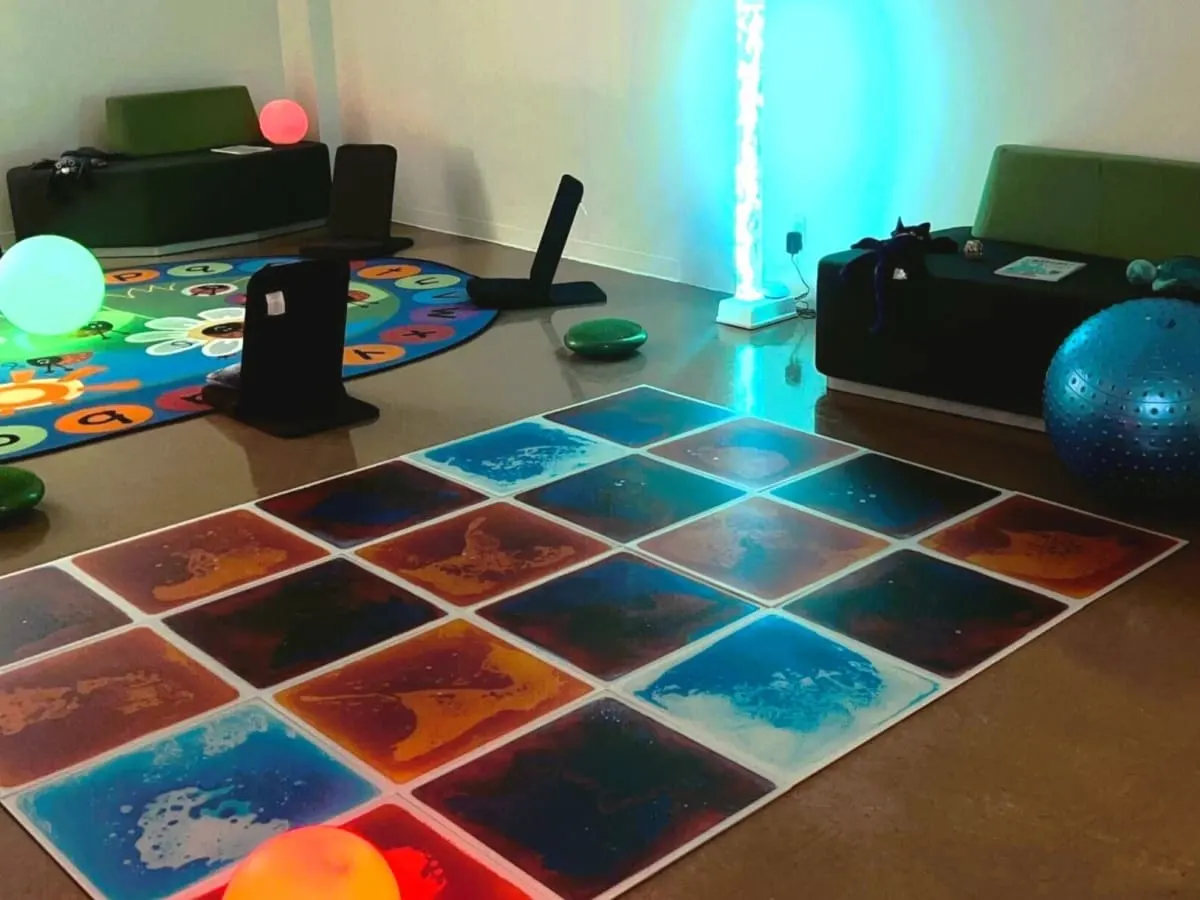 Une salle de jeu multisensorielles.